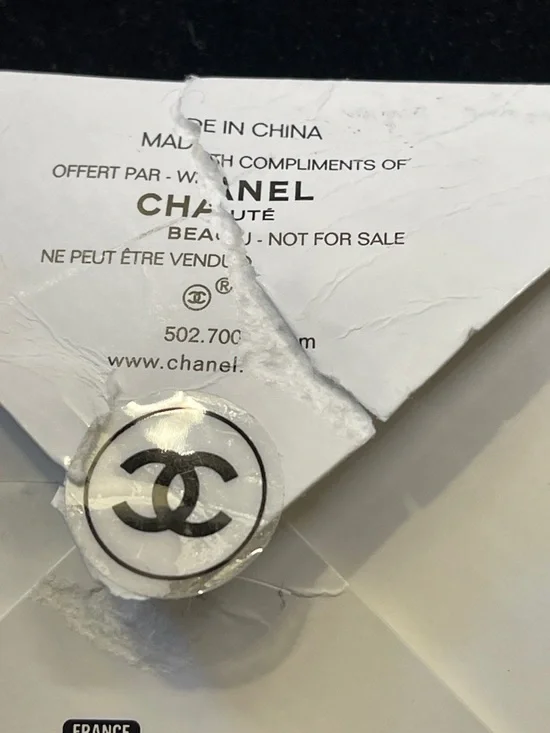 CHANEL Beauty Beaute Gold Phone Finger Ring Holder VIP Gift Accessory New in box - Picture 5 of 7